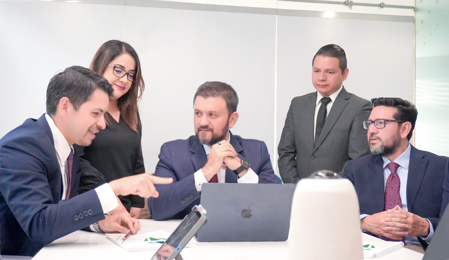 INPlants: Gestión de contadores y auditores en Centroamérica. Garantía de información financiera confiable y reportes contables oportunos